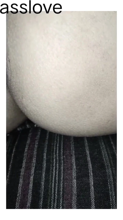 Salatalık kadın arkadaşının götüne sokuyor | Klip 2