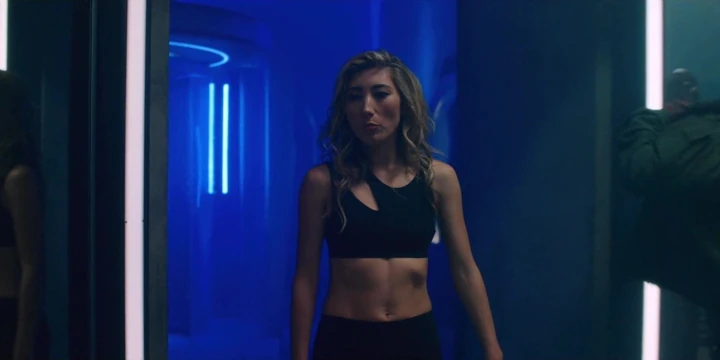 Dichen lachman - ''değiştirilmiş karbon'' s2e03