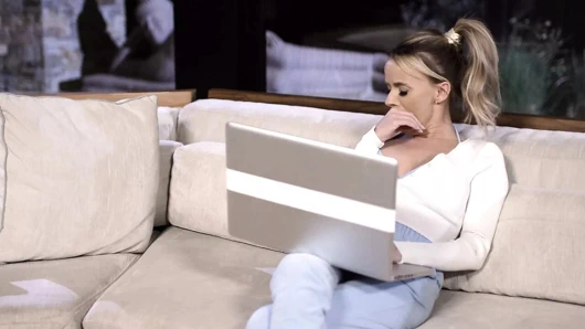 Sikimle bütün gece üvey annemi ayakta tuttum!