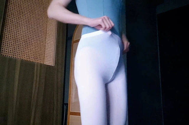 Slim Asian Ballet Boy Teasing and Cumming in Leotard & Tights