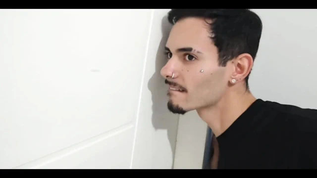 Kocamın arkadaşı tarafından suçüstü yakalandık!