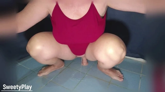 Çiş fışkırtarak dildo anal orgazm