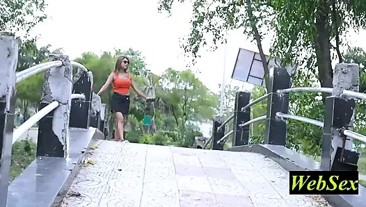 Güzel sevimli kızla ilk aşk ve ani seks! Indian Sex