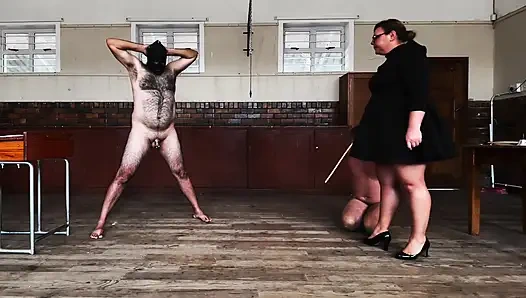 Dominatrix sahibe April - köle eğitim akademisi