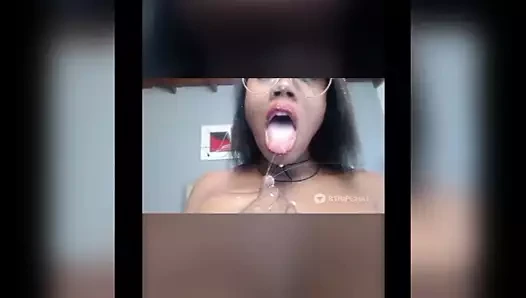 Emziren abanoz fransız sağımcı (sophie aşkım)