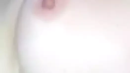 Dragica ga prima