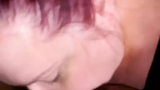 Biberonumla oynamak ve onu emmek