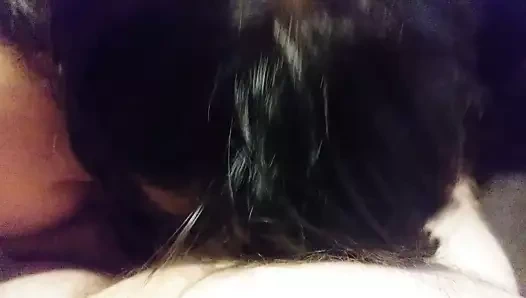 Bir büyük titted kız emme benim çük