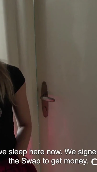 Nineler, orta yaşlı seksi kadınlar ve genç adamlar: hepsini değiştirin! (Çek evli kadın eş değiştirme) | Klip 1