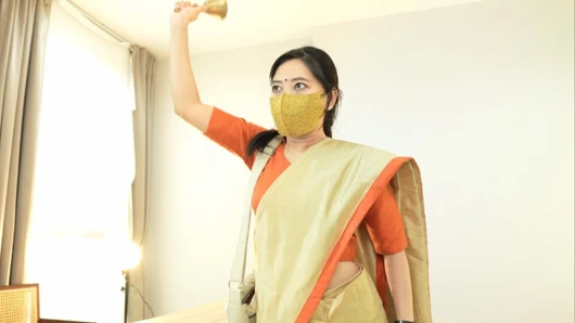 Madam Geeta Rani (Hintli müdür öğretmen)