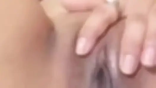 Amcık memeler bölüm