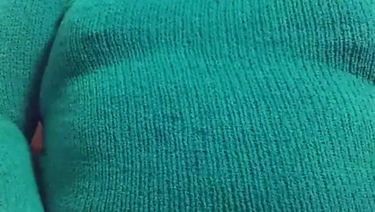 Tombul tranny küçük çük mastürbasyon yapmak