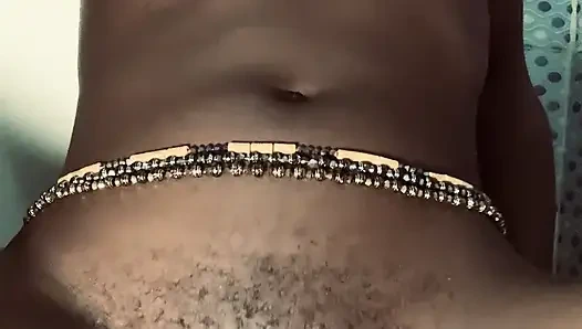 Ateşli zenci hatun browngurl234 banyoda tek başına anın tadını çıkarıyor