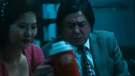 Sıcak bacaklar ile busty Kore kız