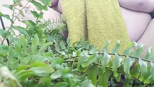 Üvey anne üvey oğlunun arkadaşı için bahçe eğitimi veriyor bölüm 01