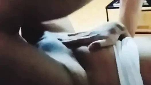 Delia Sugar - hızlı sikiş ve boşalma oyunu