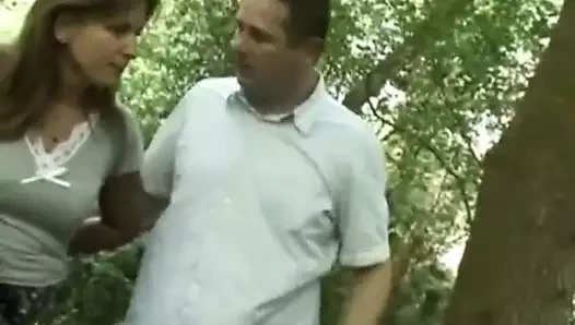 Yeni çift açık havada macera istiyor