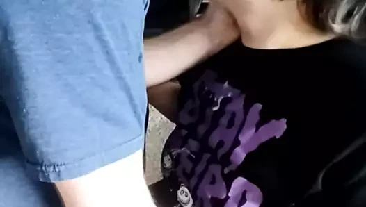 Dd sadie üvey babasını öpüyor