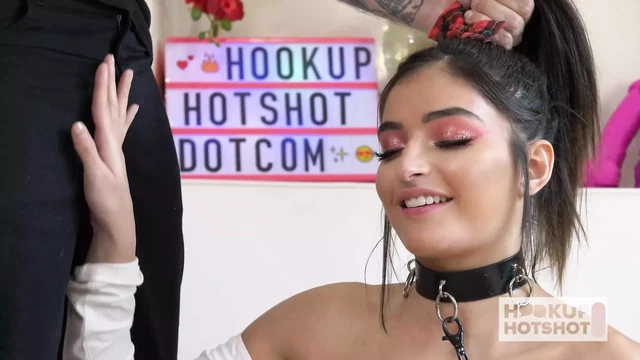 Шлюха-брюнетка Emily Willis в конечном итоге разбита и забрызнута!