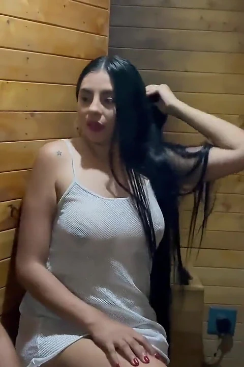 Мой сосед хорошо трахает меня в турецкой бане, я делаю это, чтобы избавиться от моего неверного мужа