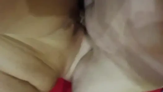 Kırmızı Giymiş Seksi