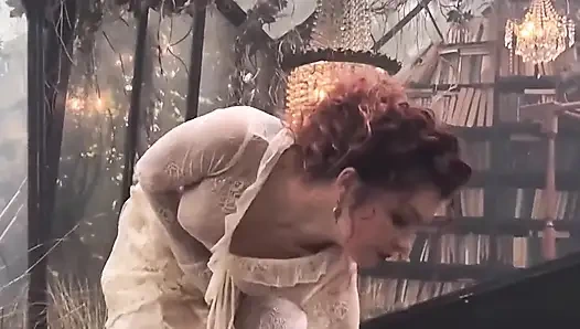 Gizli Bahçede Güzel Nimf