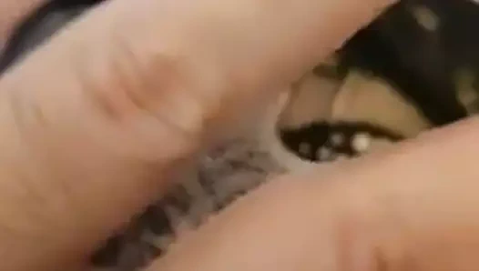 anal verir yapışkan parmaklar