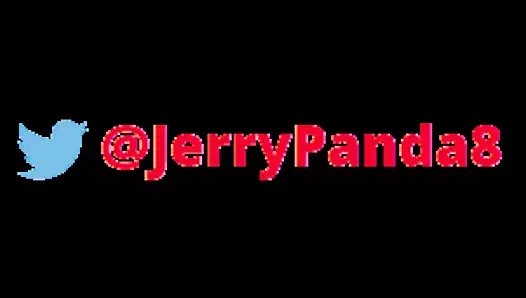 Bu sarışın büyük horoz bir travesti tarafından sikilmek ister misin?