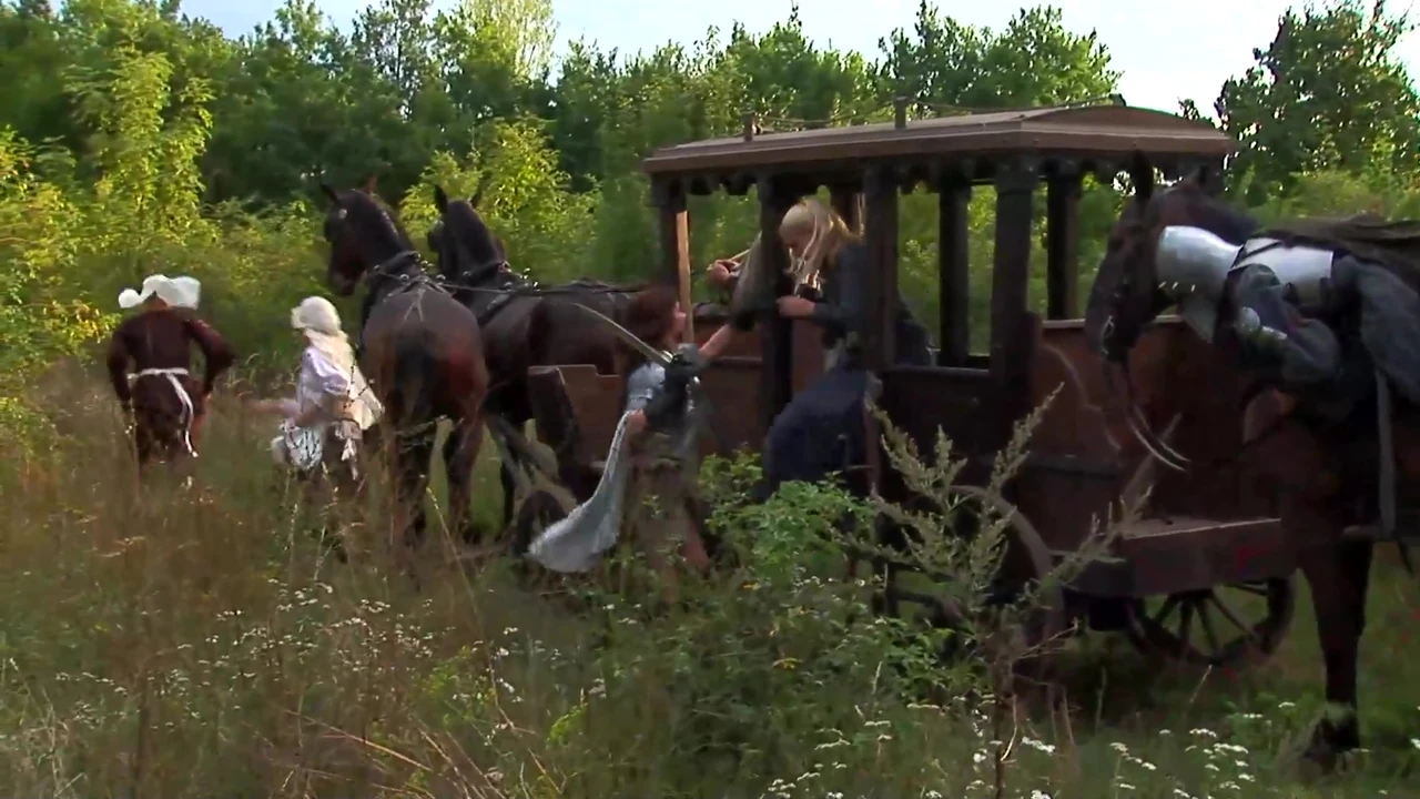 Ritter mit Pferden ficken das geile Blonde Girl