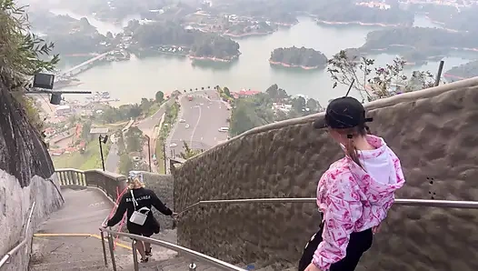 Katty Blake piedra del penol, guatape, antioquia, col'da seks yaparken turistler tarafından keşfediliyor