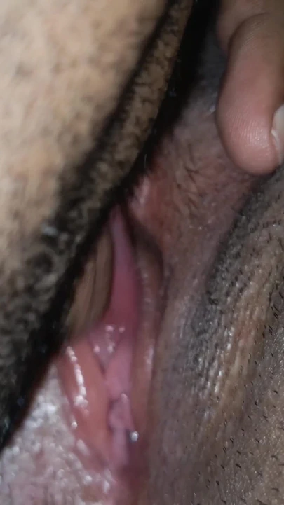 Üniversiteli kız öğretmeniyle aynı yatağı paylaşıyor | Klip 1