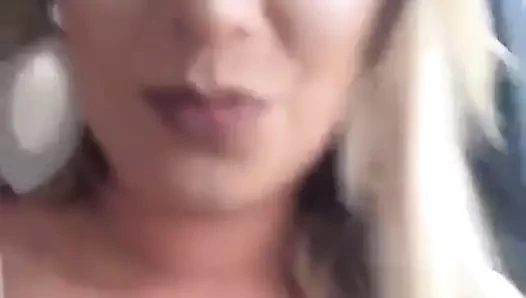 Exibiu marquinhas dos peitos