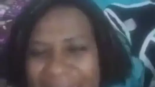 teyze pauline parmak