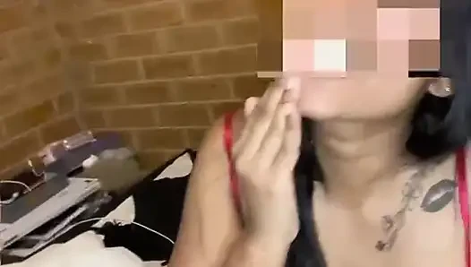 Sri Lankalı Kız Büyük Yarak Emiyor