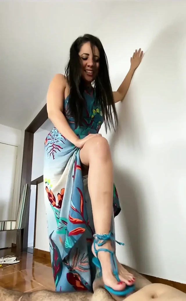 Yarak ezme 7 - seksi mavi schutz sandaletli tanrıça Kiffa 7