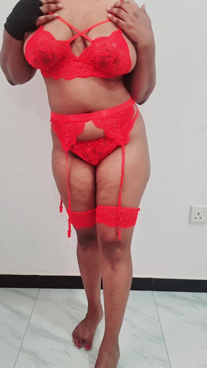 Sri Lankalı seksi sahibe