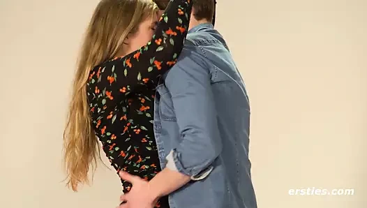 Çift karşılar ve ilk kez sikikleri