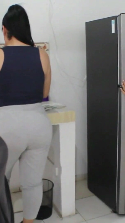 Azgın ve sürtük üvey kardeşim melanie ile lezbiyen fuck - İspanyolca porno | Klip 3