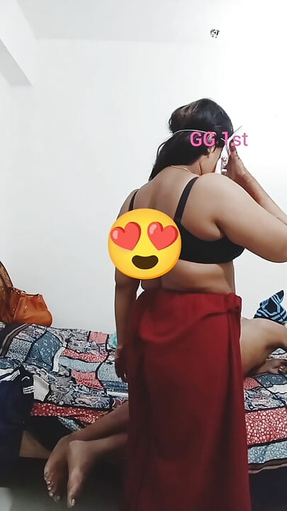 Curvy Big boobs bhabi seduce debor when he is along -girlgroup