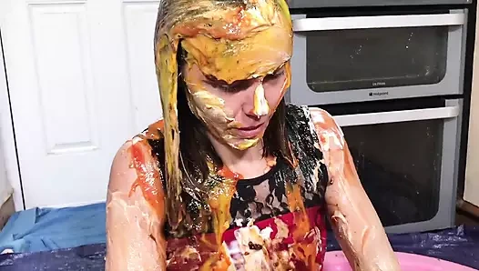 Son derece dağınık yemek! Korkunç!!!