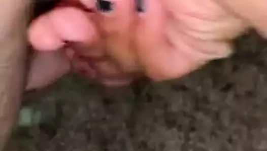 Anal parmak bir adam sırasında bir alem