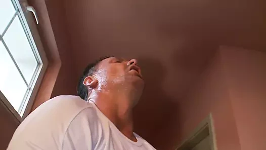 Fahişe apartman merdiveninde sikiliyor!