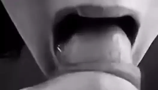 Seksi komşum ağzına cumshot alır