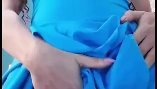 Seninle terlemem gerektiğini hissediyorum