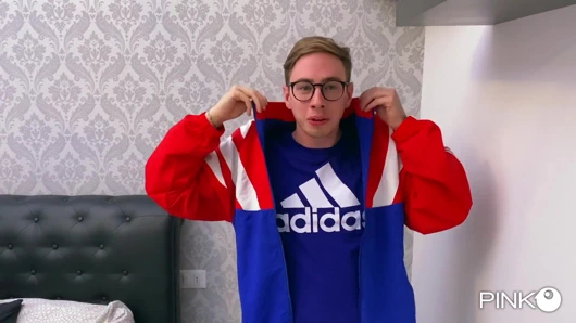 Martina Smeraldi ve Priscilla Salerno max felicitas ile ilk üçgende