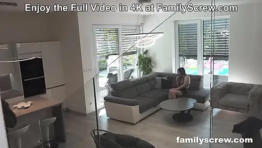 Dede familyscrew'de bizi tekrar parmaklıyor