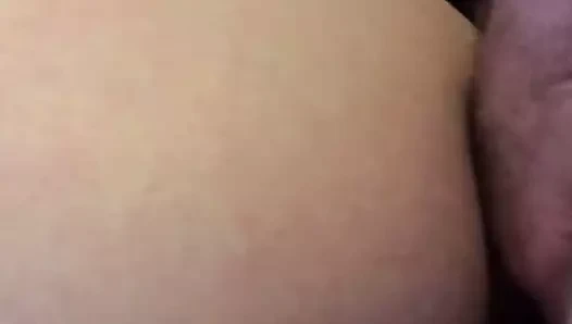 Kıçımı sallıyor üzerinde onun horoz