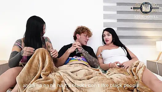 Genç bir eşcinsel adam azgın arkadaşları tarafından beceriliyor