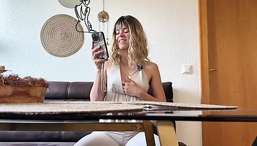 Ormanda sikiliyor ve sert sikiliyor!! Bu beni çok tahrik ediyor!!