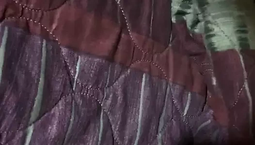 Azgın inek üzerinde büyük memeler